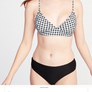 💚Old navy black and white gingham bikini top XXL